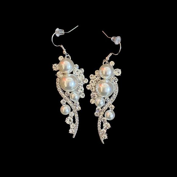 Faux Cabochon Pearl & Rhinestone Encrusted Statement Earrings Silver Tone OSFM - Picture 2 of 3